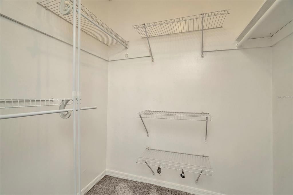 For Sale: $139,000 (2 beds, 2 baths, 1068 Square Feet)