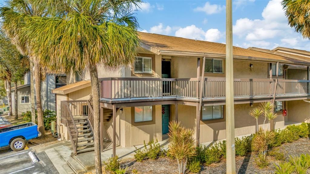 For Sale: $139,000 (2 beds, 2 baths, 1068 Square Feet)