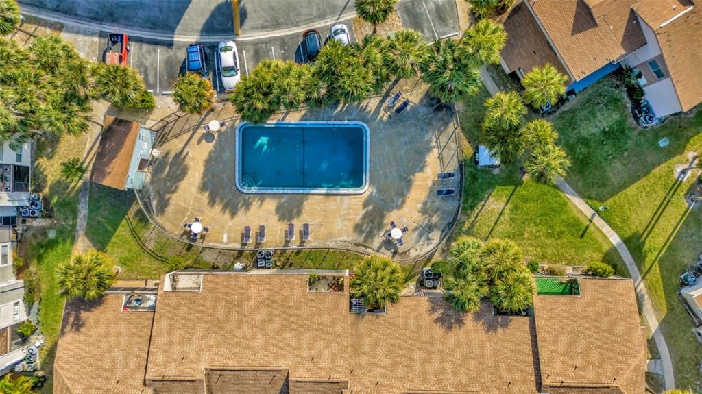 For Sale: $139,000 (2 beds, 2 baths, 1068 Square Feet)