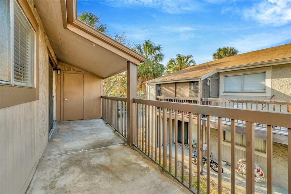 For Sale: $139,000 (2 beds, 2 baths, 1068 Square Feet)