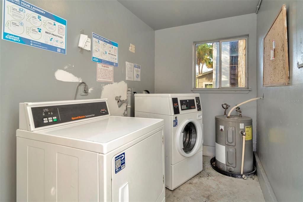 For Sale: $139,000 (2 beds, 2 baths, 1068 Square Feet)