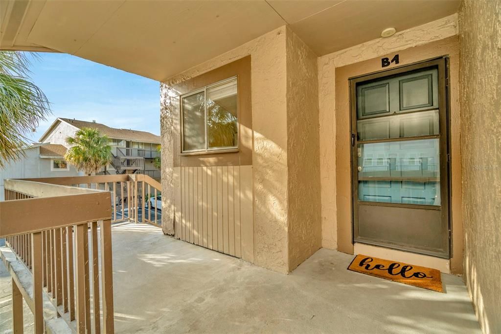 For Sale: $139,000 (2 beds, 2 baths, 1068 Square Feet)