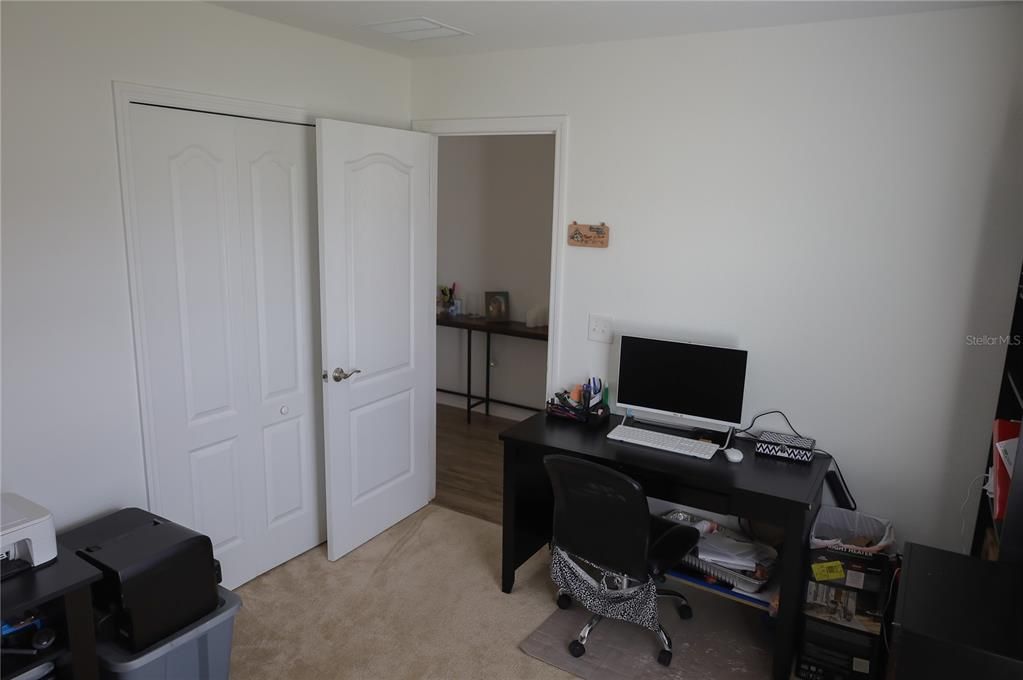 For Sale: $278,000 (4 beds, 2 baths, 1700 Square Feet)