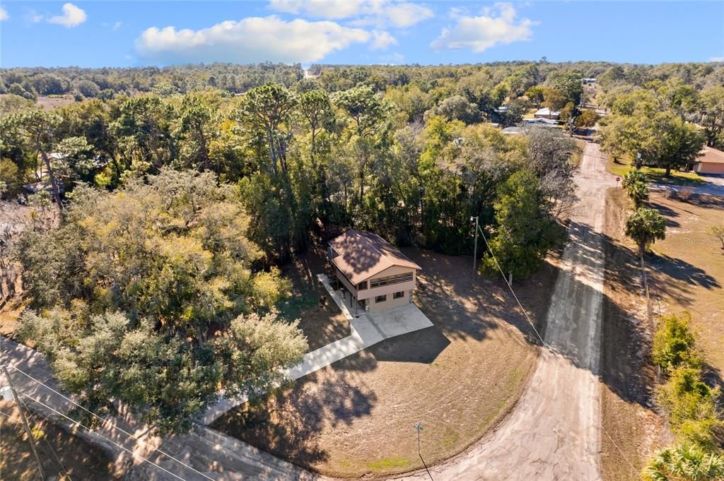 待售: $220,000 (3 贝兹, 1 浴室, 1560 平方英尺)