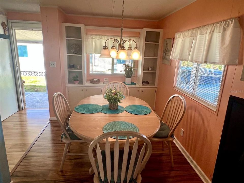 En Venta: $129,900 (2 camas, 2 baños, 887 Pies cuadrados)