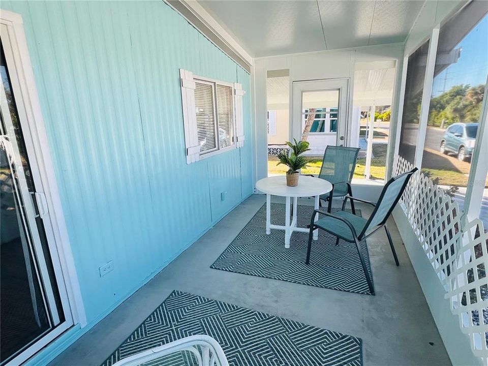 En Venta: $129,900 (2 camas, 2 baños, 887 Pies cuadrados)
