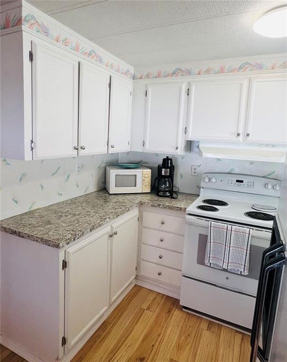 En Venta: $129,900 (2 camas, 2 baños, 887 Pies cuadrados)