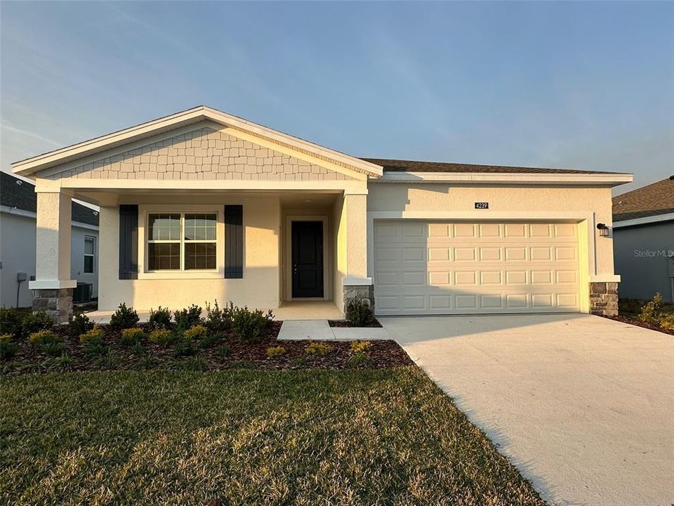 Recently Sold: $457,500 (4 beds, 3 baths, 2109 Square Feet)