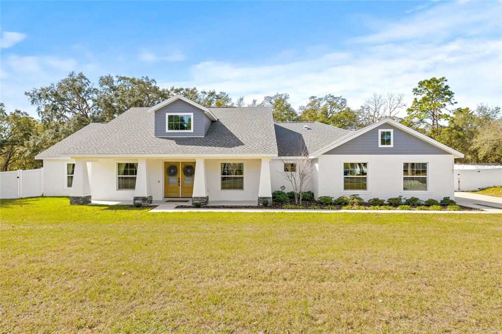 Recently Sold: $595,000 (4 beds, 3 baths, 2804 Square Feet)