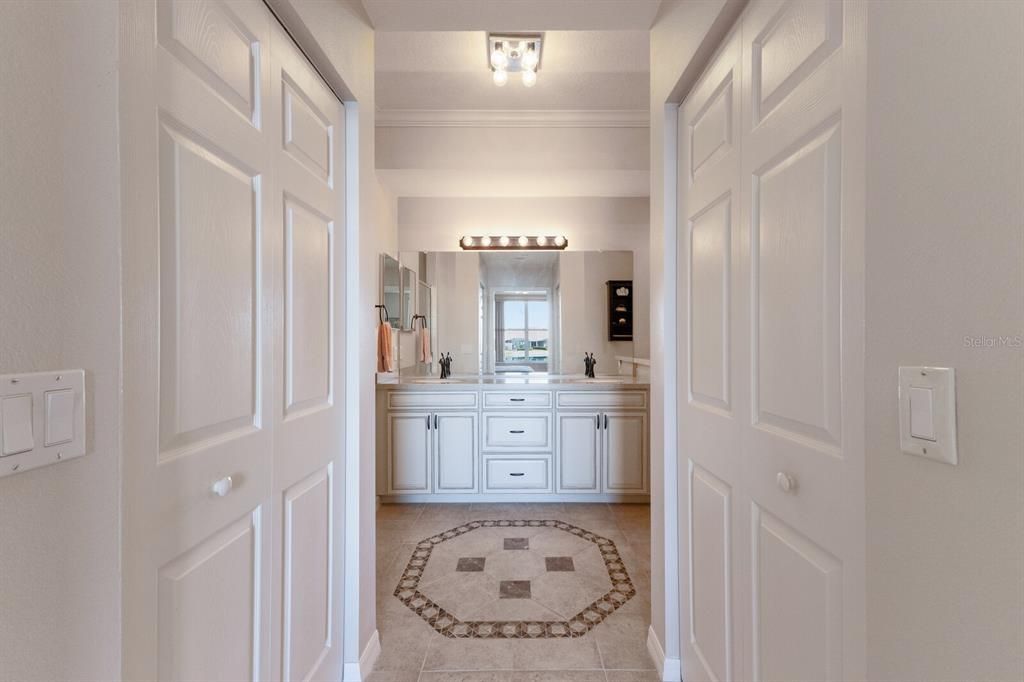 待售: $299,900 (2 贝兹, 2 浴室, 1431 平方英尺)