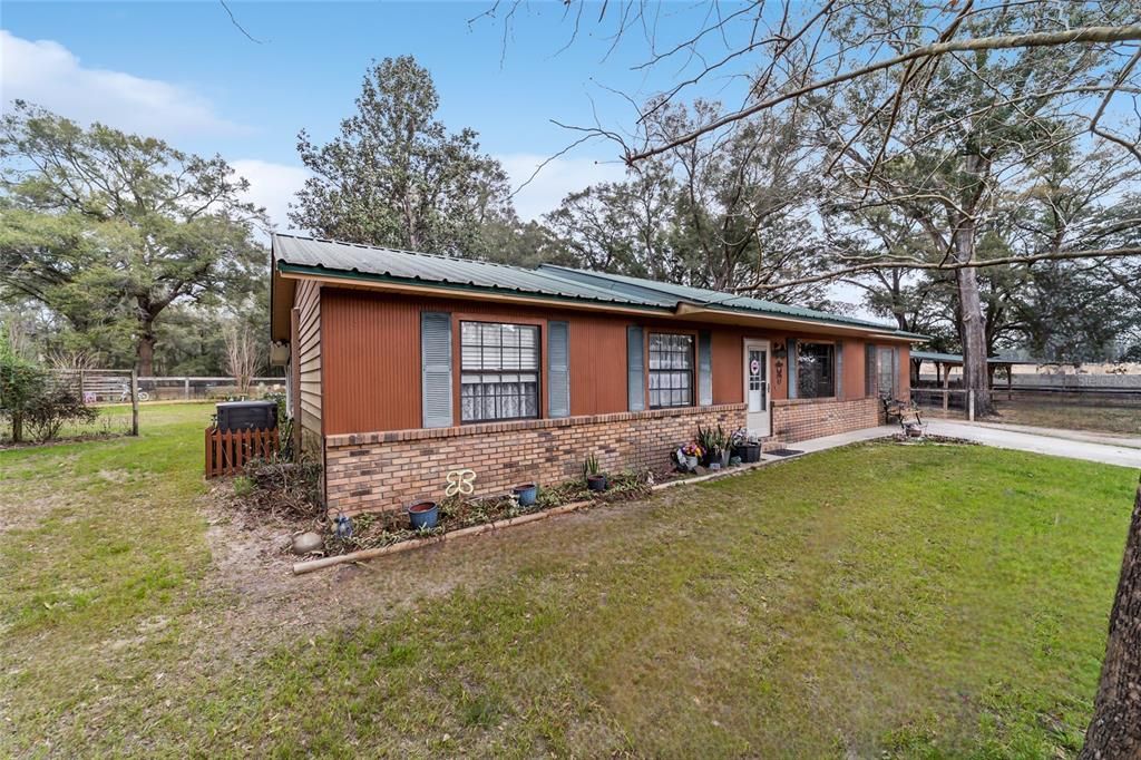 待售: $675,000 (3 贝兹, 2 浴室, 1430 平方英尺)