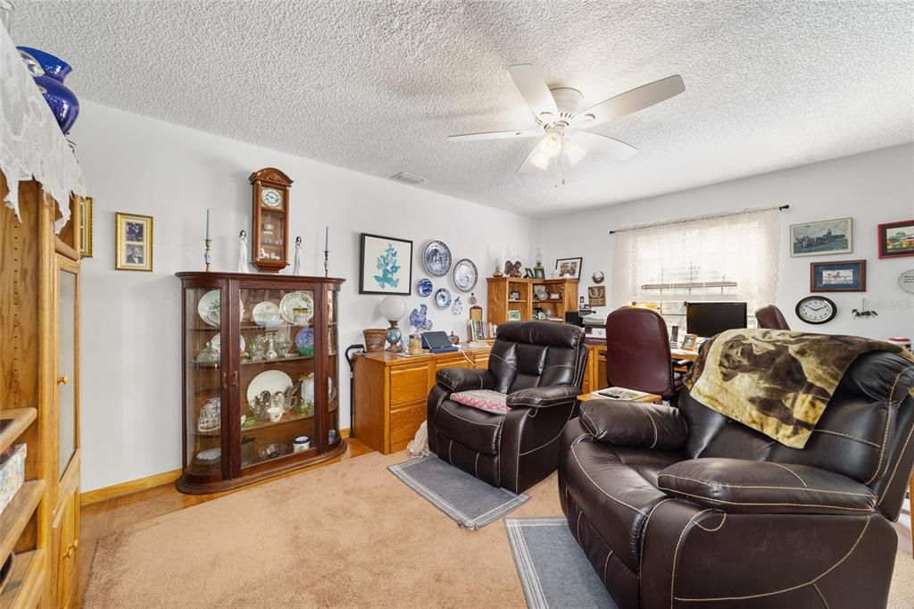 待售: $675,000 (3 贝兹, 2 浴室, 1430 平方英尺)