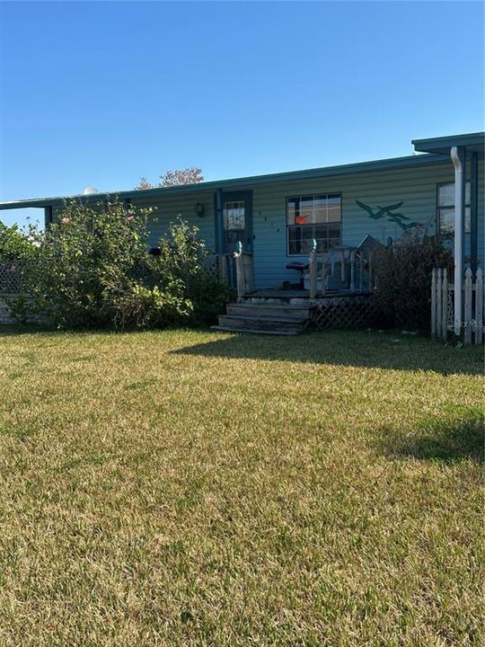 Под контрактом: $98,000 (3 спален, 2 ванн, 1612 Квадратных фут)