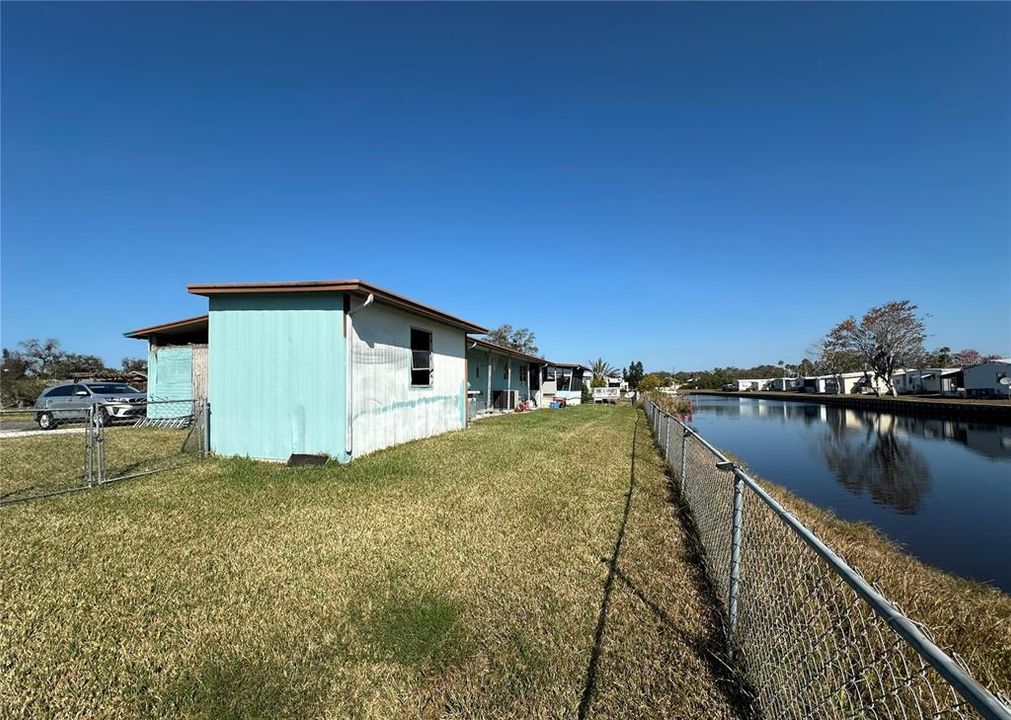 Под контрактом: $98,000 (3 спален, 2 ванн, 1612 Квадратных фут)