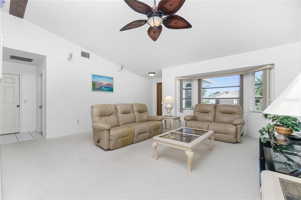 For Rent: $6,680 (3 beds, 2 baths, 1620 Square Feet)