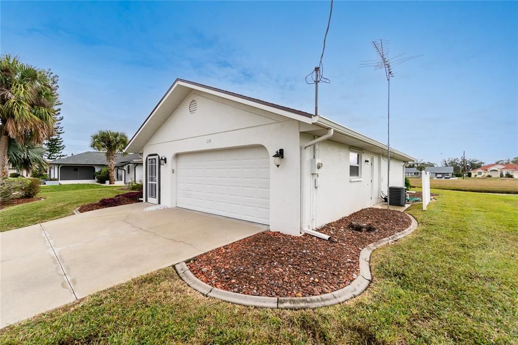 For Rent: $6,680 (3 beds, 2 baths, 1620 Square Feet)