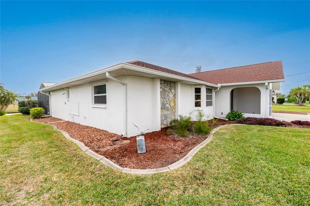 For Rent: $6,680 (3 beds, 2 baths, 1620 Square Feet)