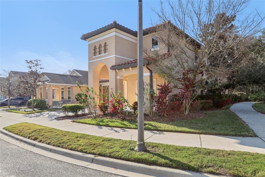 Под контрактом: $695,000 (5 спален, 3 ванн, 3418 Квадратных фут)