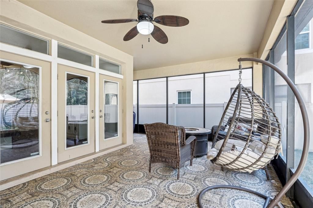 Под контрактом: $695,000 (5 спален, 3 ванн, 3418 Квадратных фут)