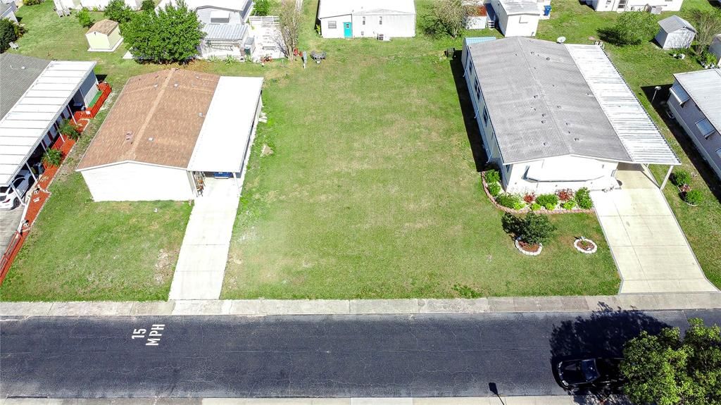 На продажу: $42,500 (0.12 acres)