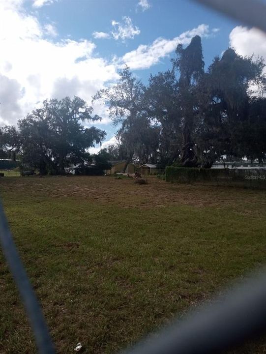 待售: $35,500 (0.53 acres)