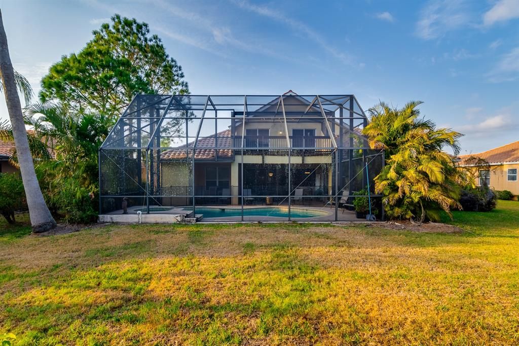 Active With Contract: $585,000 (5 beds, 3 baths, 3284 Square Feet)