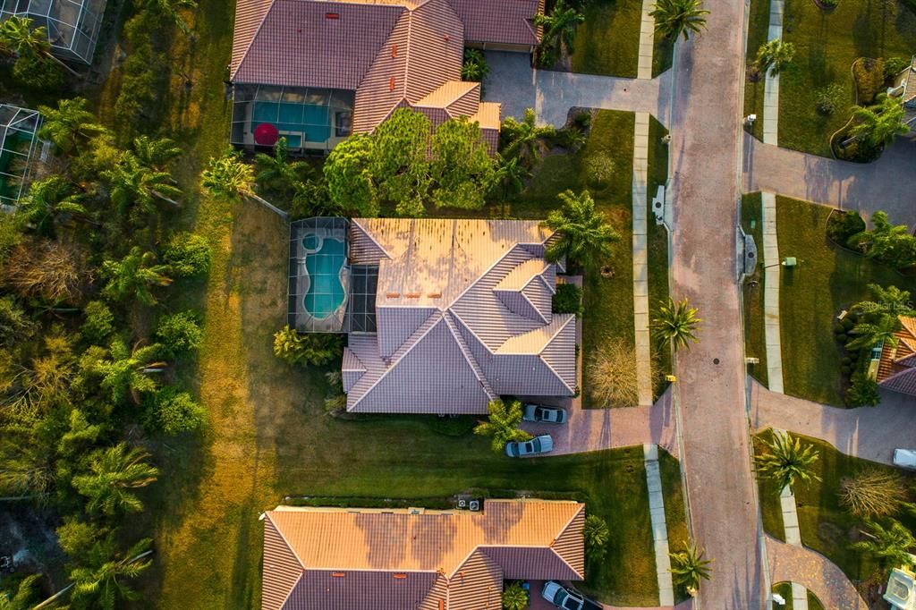 Active With Contract: $585,000 (5 beds, 3 baths, 3284 Square Feet)