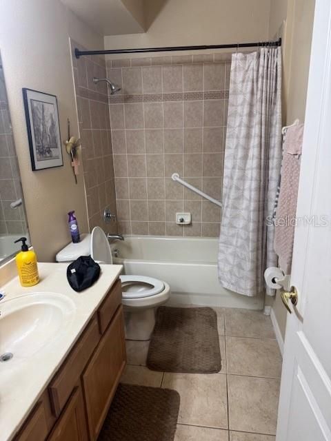 Active With Contract: $585,000 (5 beds, 3 baths, 3284 Square Feet)