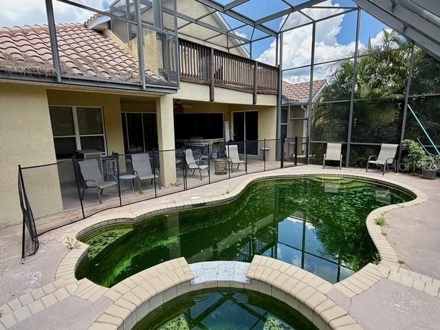 Active With Contract: $585,000 (5 beds, 3 baths, 3284 Square Feet)