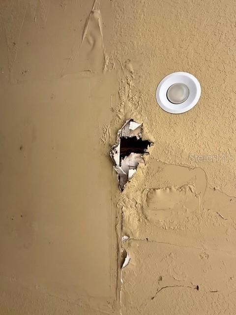 Active With Contract: $585,000 (5 beds, 3 baths, 3284 Square Feet)