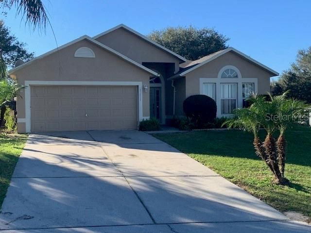 Recently Rented: $2,200 (4 beds, 2 baths, 1855 Square Feet)