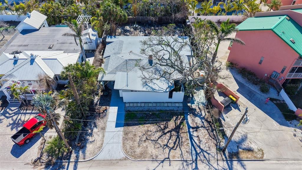 Activo con contrato: $1,395,000 (3 camas, 2 baños, 2219 Pies cuadrados)