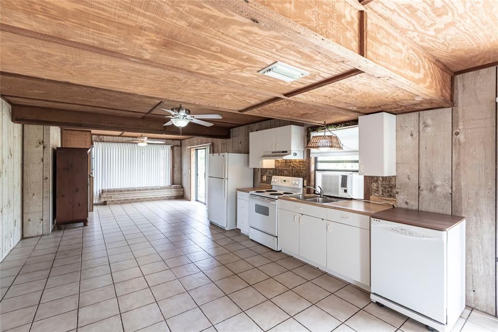 待售: $485,000 (3 贝兹, 3 浴室, 2544 平方英尺)