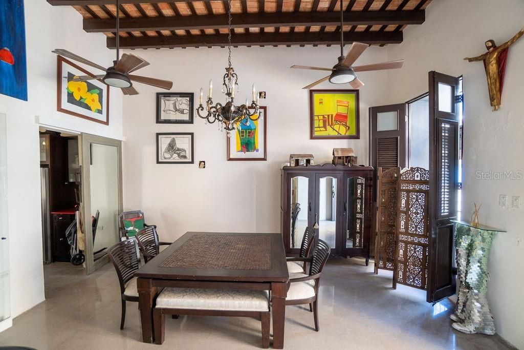 Activo con contrato: $1,899,000 (2 camas, 2 baños, 1913 Pies cuadrados)
