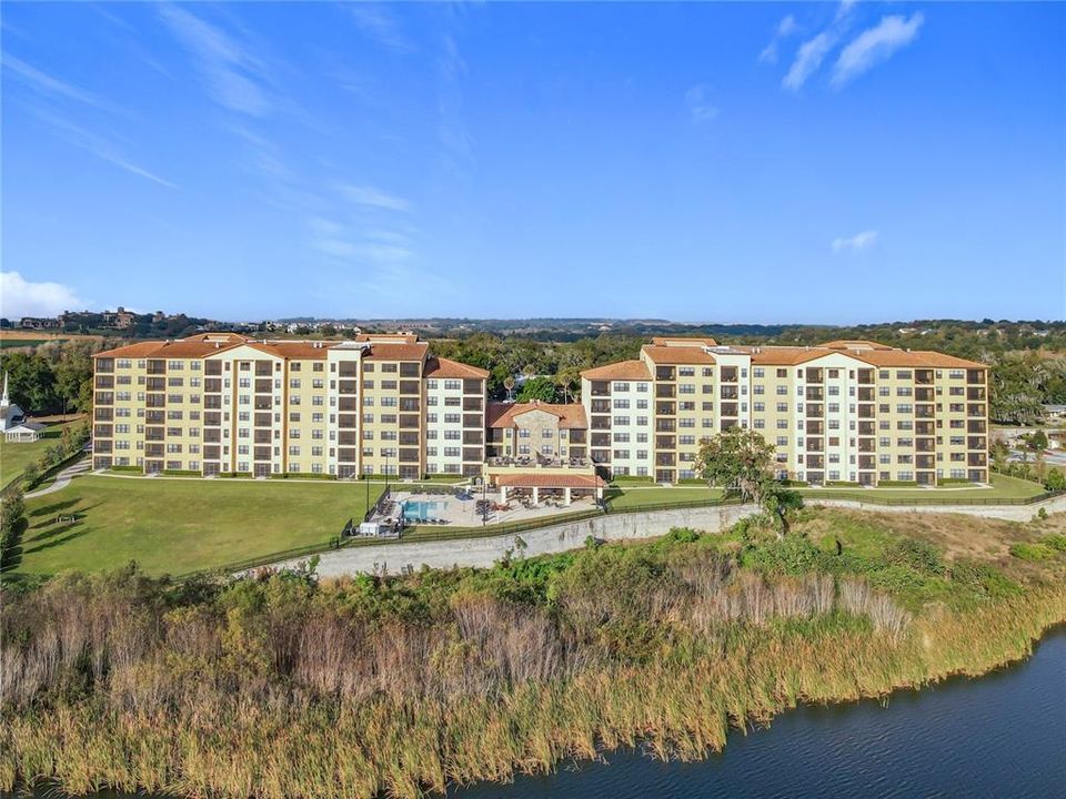 For Sale: $489,000 (3 beds, 3 baths, 1568 Square Feet)