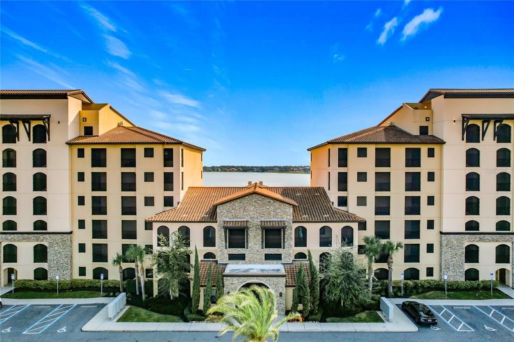 For Sale: $489,000 (3 beds, 3 baths, 1568 Square Feet)