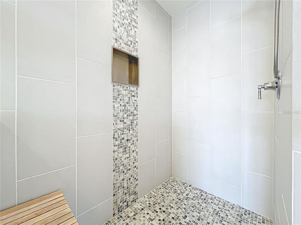 For Sale: $489,000 (3 beds, 3 baths, 1568 Square Feet)