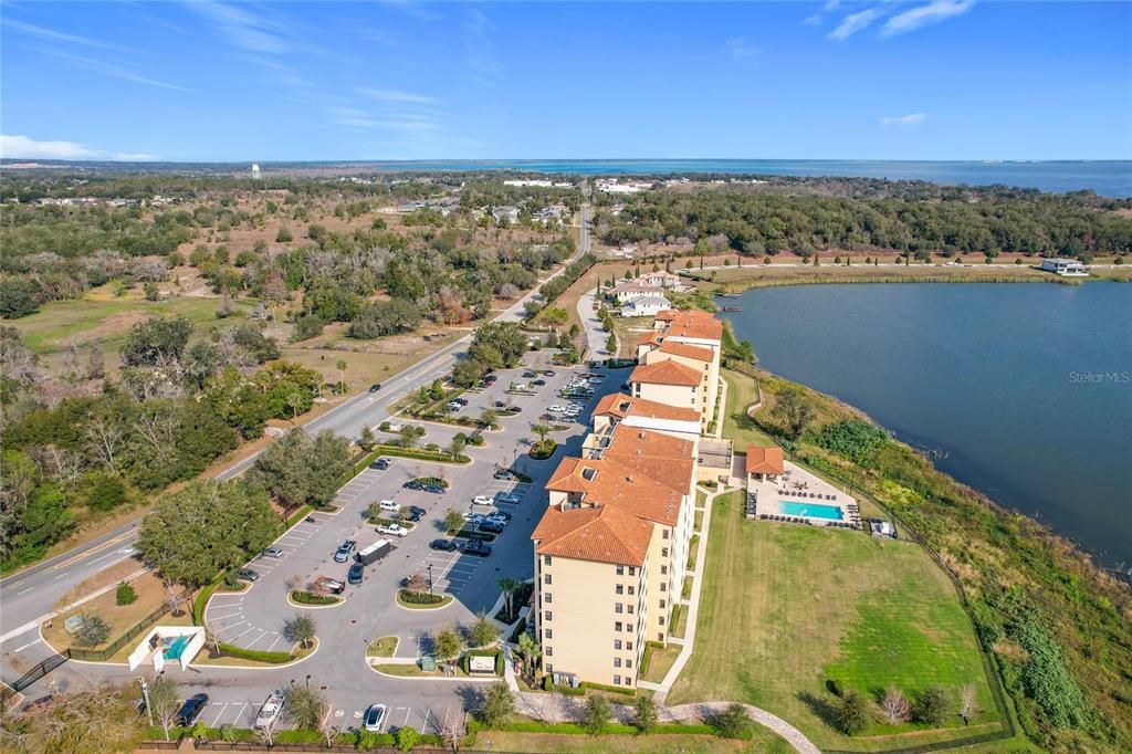 For Sale: $489,000 (3 beds, 3 baths, 1568 Square Feet)