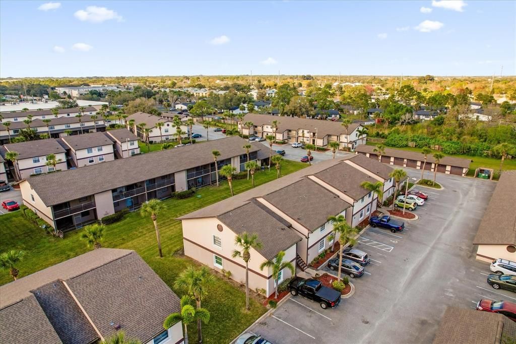 Recently Sold: $137,000 (1 beds, 1 baths, 733 Square Feet)