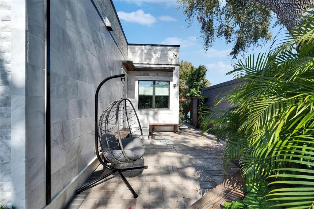 На продажу: $924,999 (3 спален, 2 ванн, 1713 Квадратных фут)