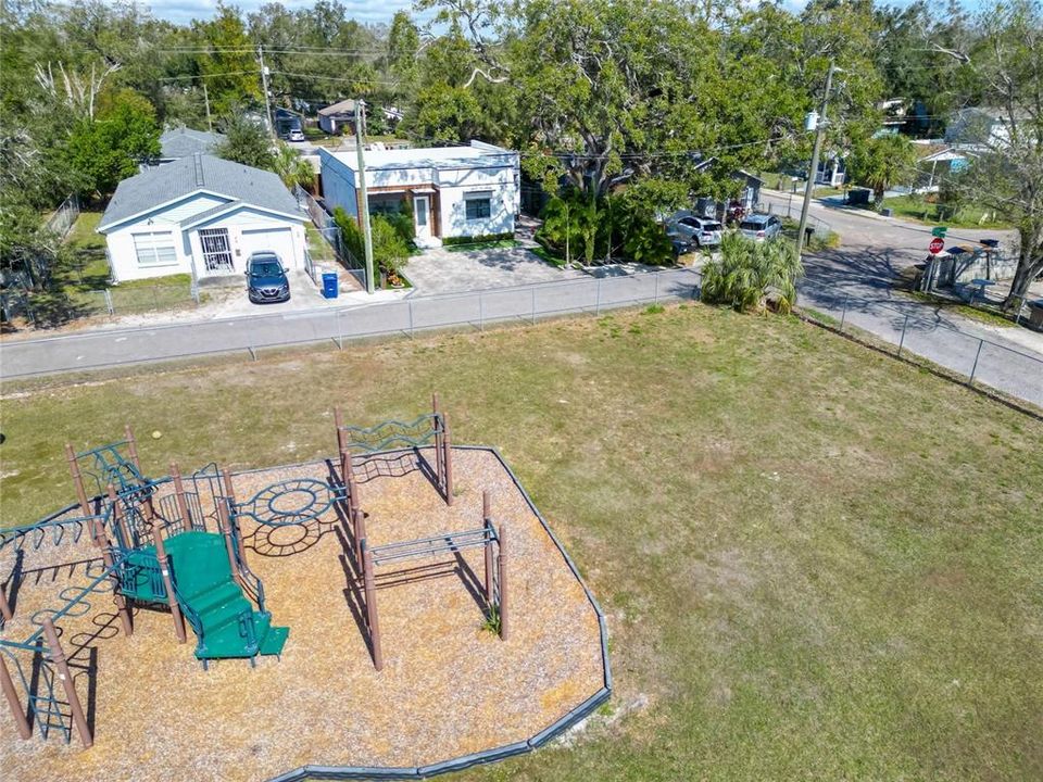 На продажу: $924,999 (3 спален, 2 ванн, 1713 Квадратных фут)