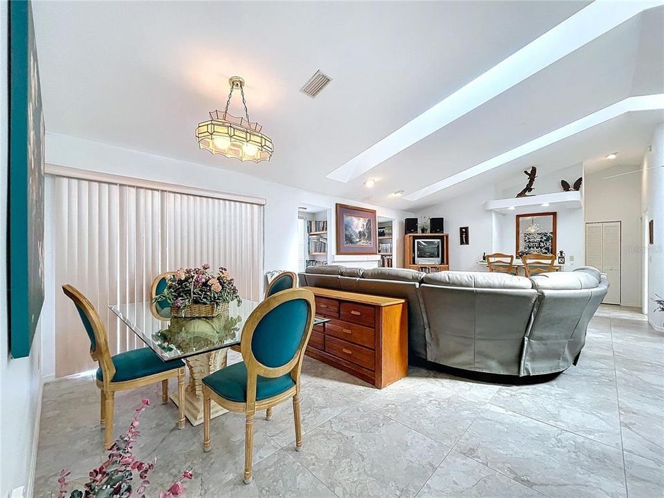 待售: $1,900,000 (0 贝兹, 0 浴室, 0 平方英尺)