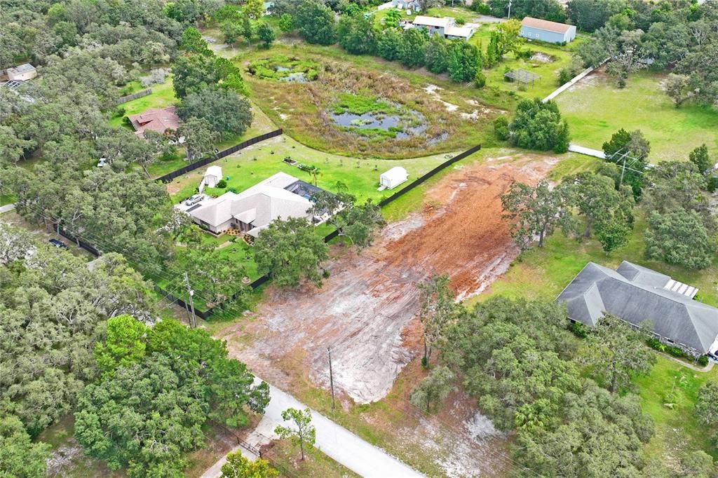 En Venta: $90,000 (1.10 acres)