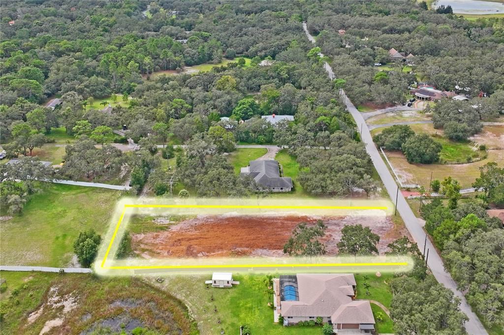 En Venta: $90,000 (1.10 acres)