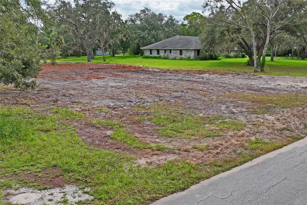 En Venta: $90,000 (1.10 acres)