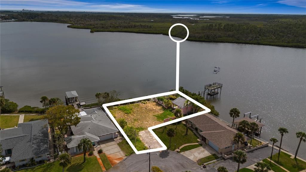 待售: $499,000 (0.35 acres)