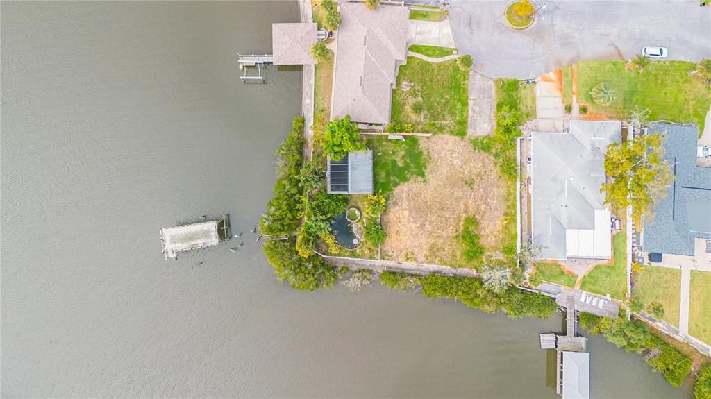 待售: $499,000 (0.35 acres)