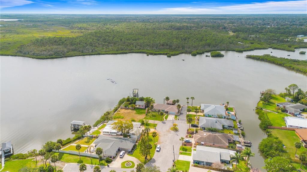 待售: $499,000 (0.35 acres)