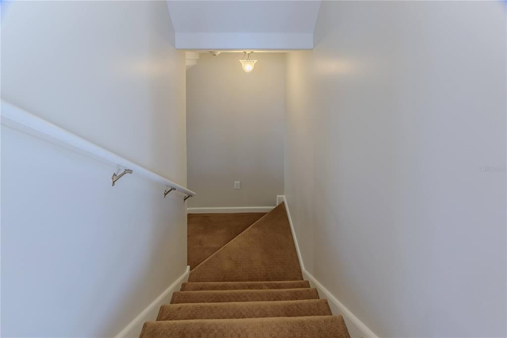 En Venta: $985,000 (3 camas, 2 baños, 2609 Pies cuadrados)