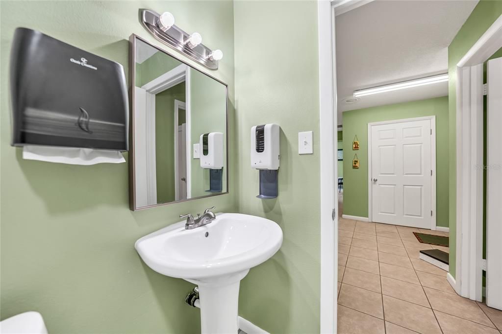 For Sale: $349,000 (0 beds, 0 baths, 1968 Square Feet)